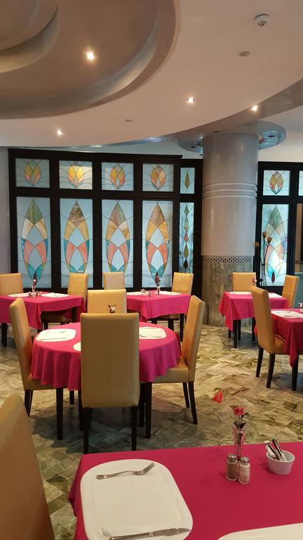 Rania Belmadina Hotel Casablanca Exterior foto