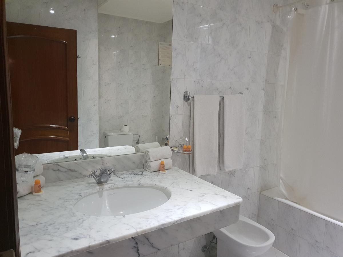 Rania Belmadina Hotel Casablanca Exterior foto